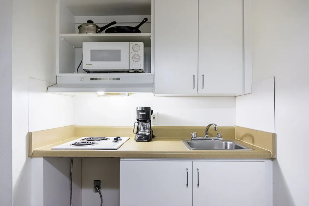 Motel 6 Greensboro, NC – I-40 - Image 3