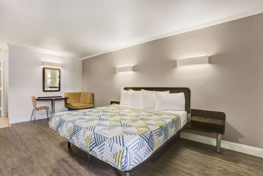 Motel 6 Lodi, CA - Image 1