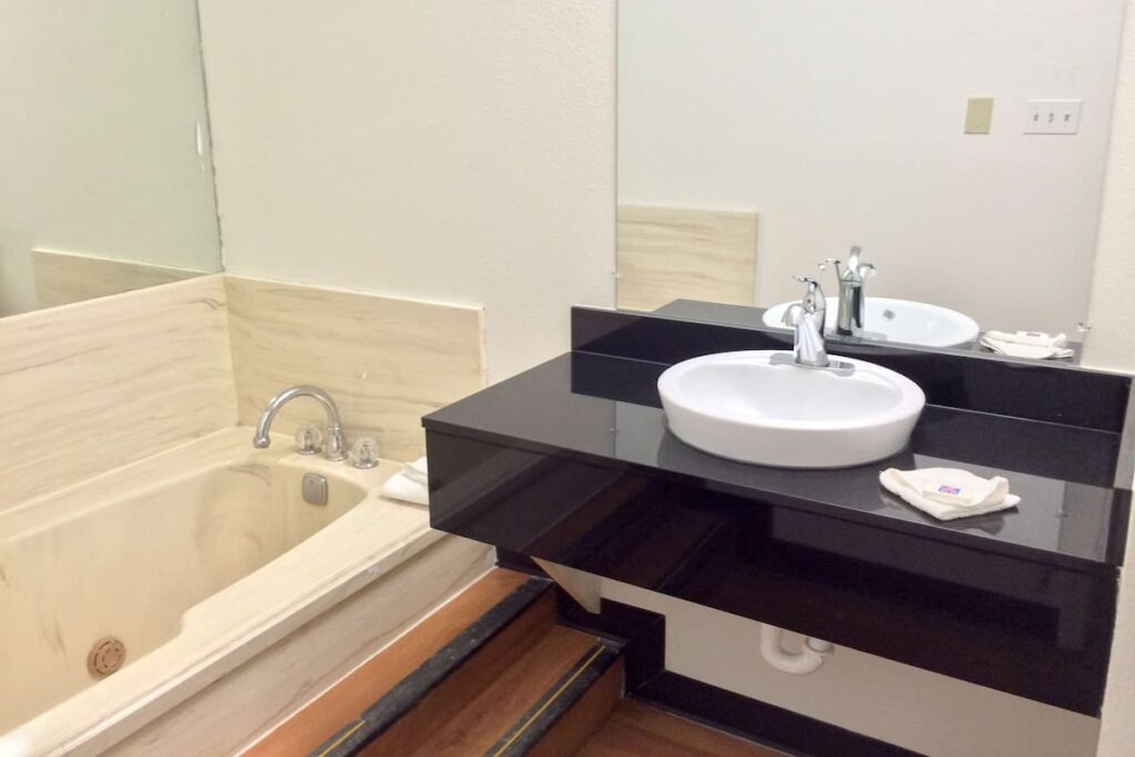 Motel 6 Longview, TX – North - Image 1