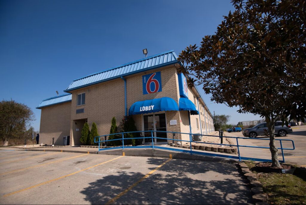 Motel 6 New Iberia, LA - Image 3