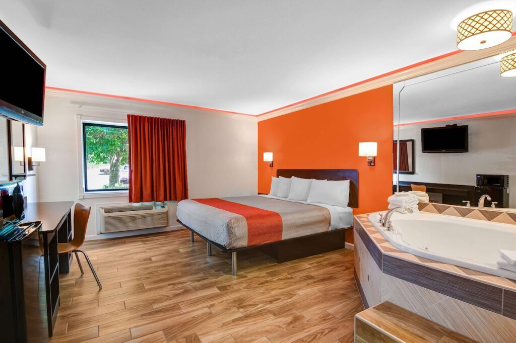 Motel 6-Norcross, GA - Image 5