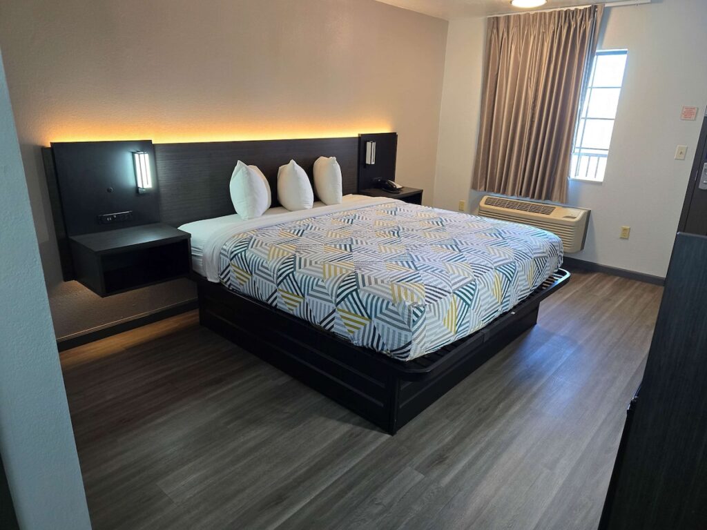 Motel 6 Oklahoma City, OK – Frontier City - Image 1