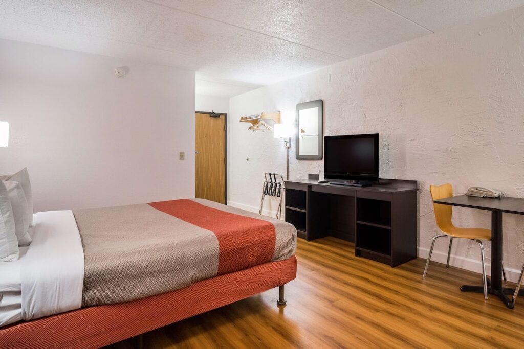 Motel 6 Prospect Heights, IL - Image 4