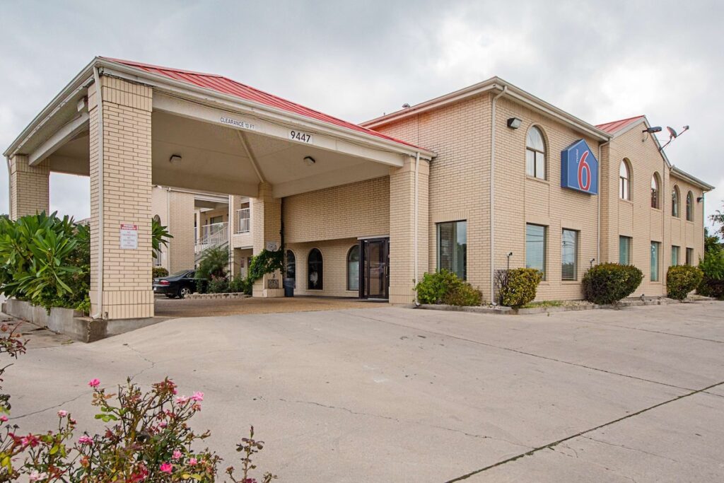 Motel 6 San Antonio, TX – Fiesta Trails - Image 5