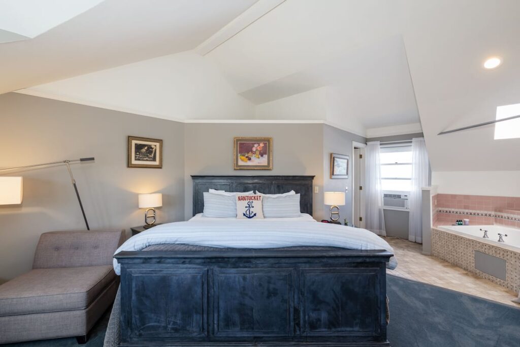 Nantucket Whale Inn - Image 3
