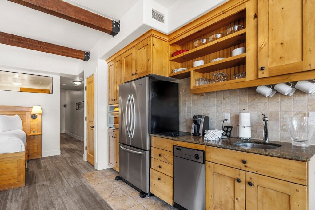 Newpark by All Seasons Resort Lodging - Image 3