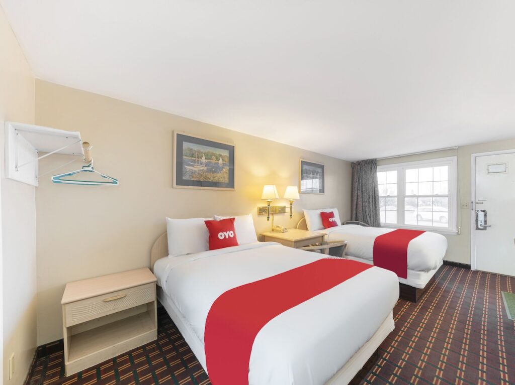 OYO Hotel Starlite Seneca Falls - Image 3