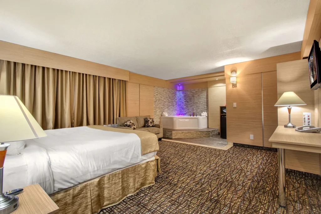 Ocean Beach Palace Hotel and Suites - Image 3