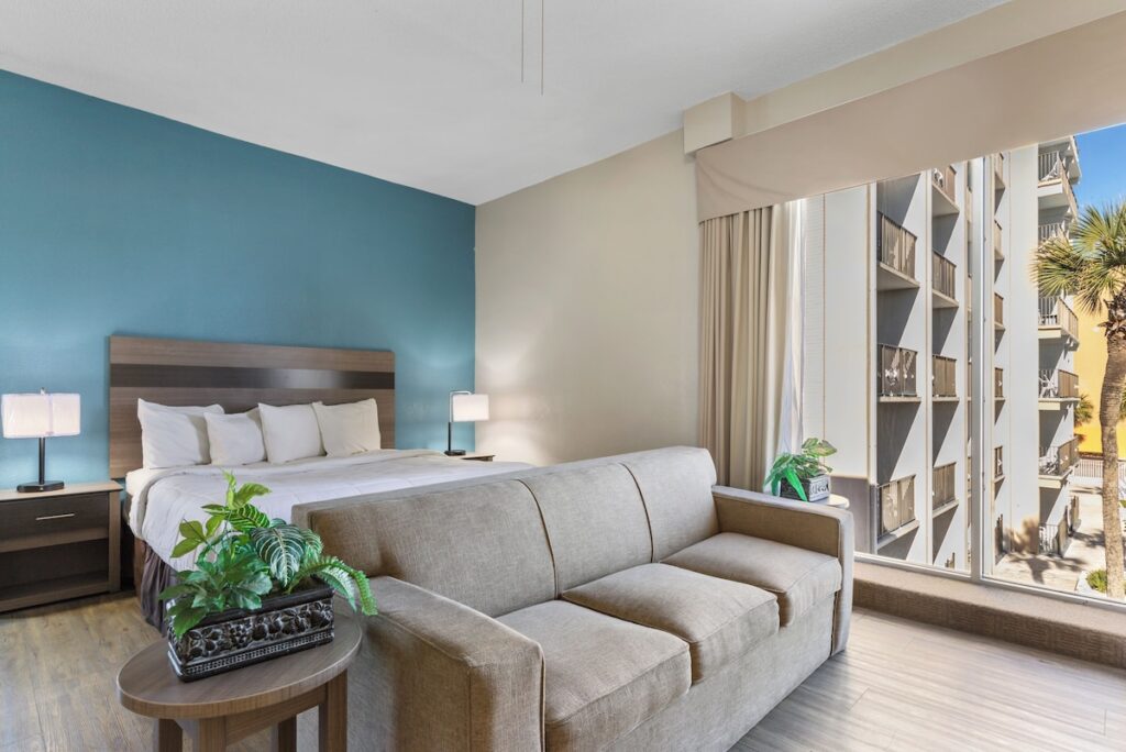 Ocean Crest Inn and Suites - Image 3