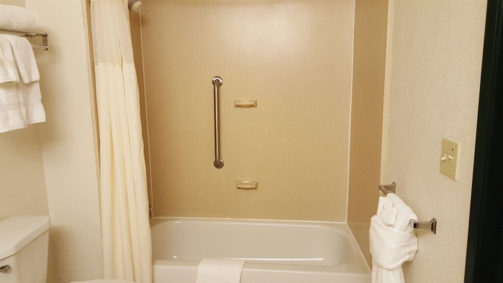 Oceanfront Lodge - Image 1