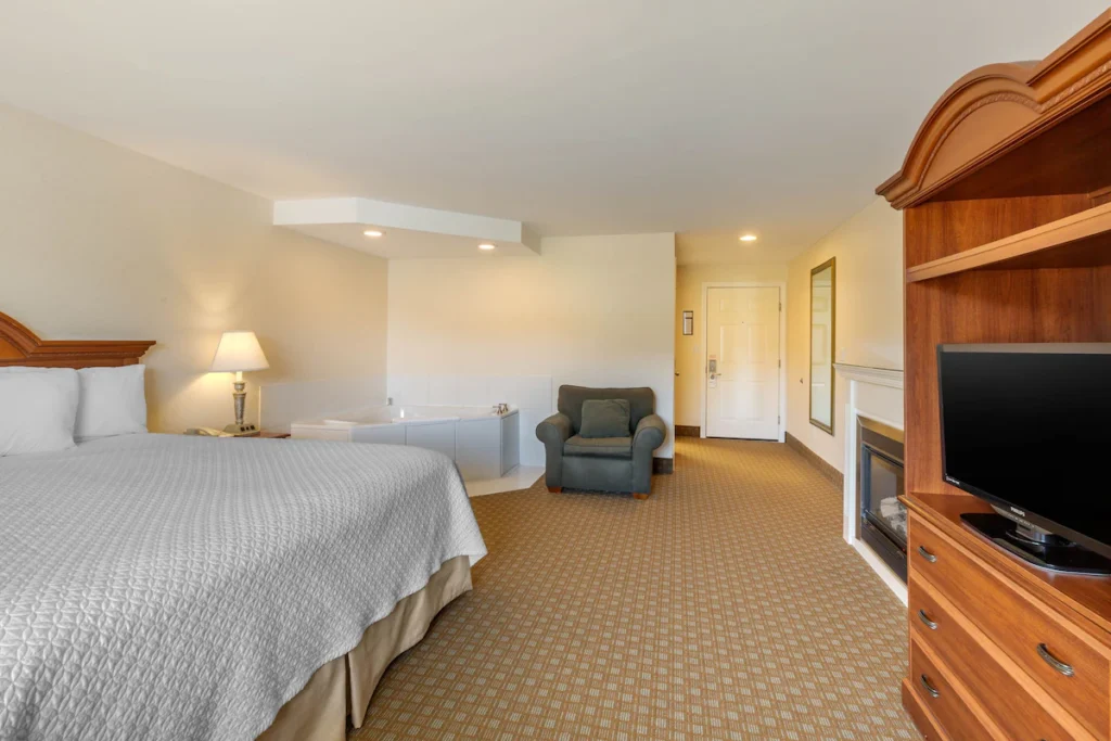 Ogunquit Hotel & Suites - Image 4