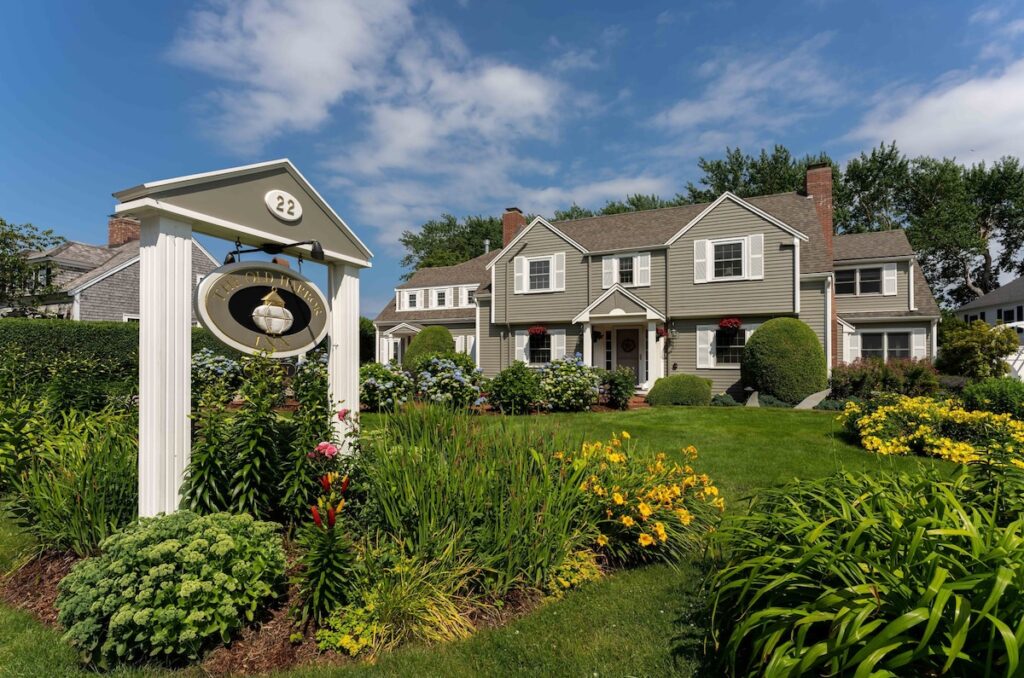 Old Harbor Inn - Image 2