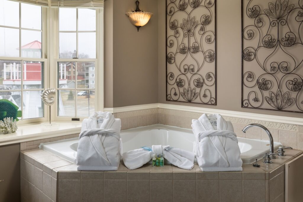 Old Harbor Inn - Image 1