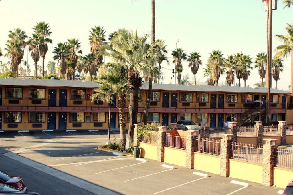 Orange Show Inn San Bernardino - Image 2