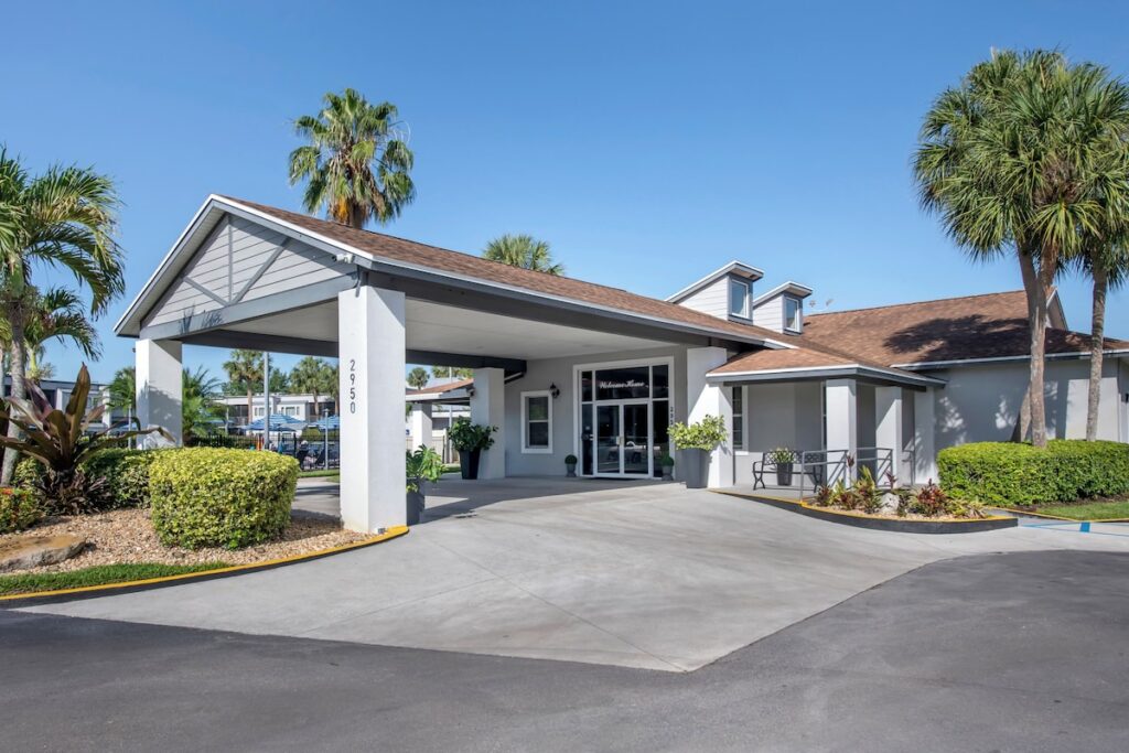 Orbit One Vacation Villas - Image 4