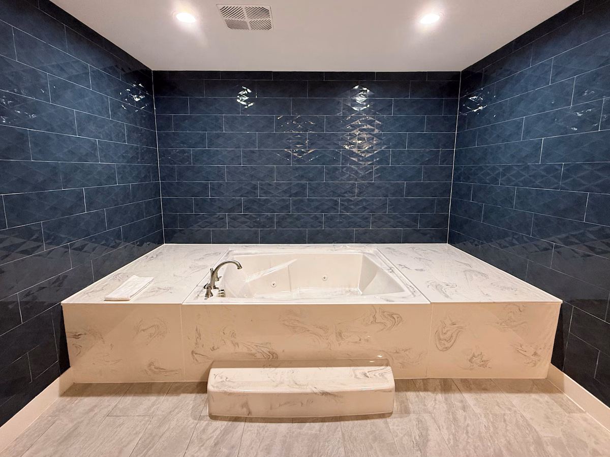 Palace Inn Blue Edgebrook