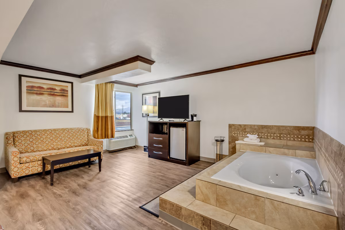 Park Inn by Radisson Salt Lake City Midvale - Image 1