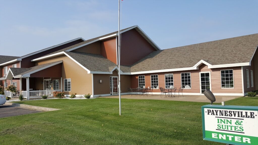 Paynesville Inn And Suites - Image 2
