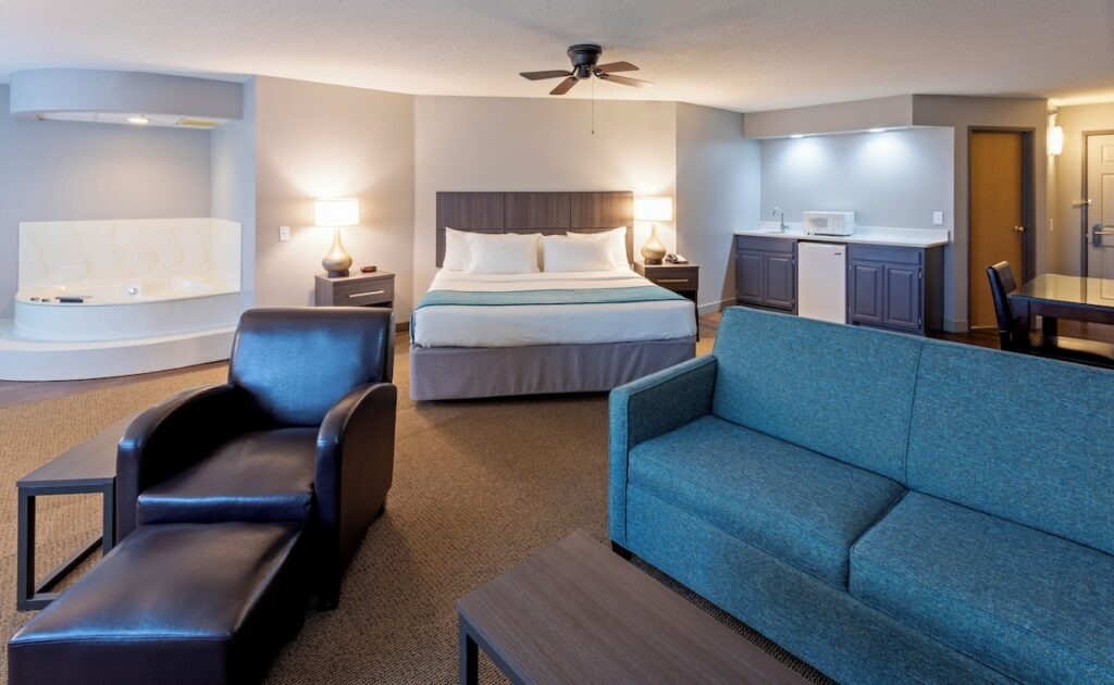 Paynesville Inn And Suites - Image 3