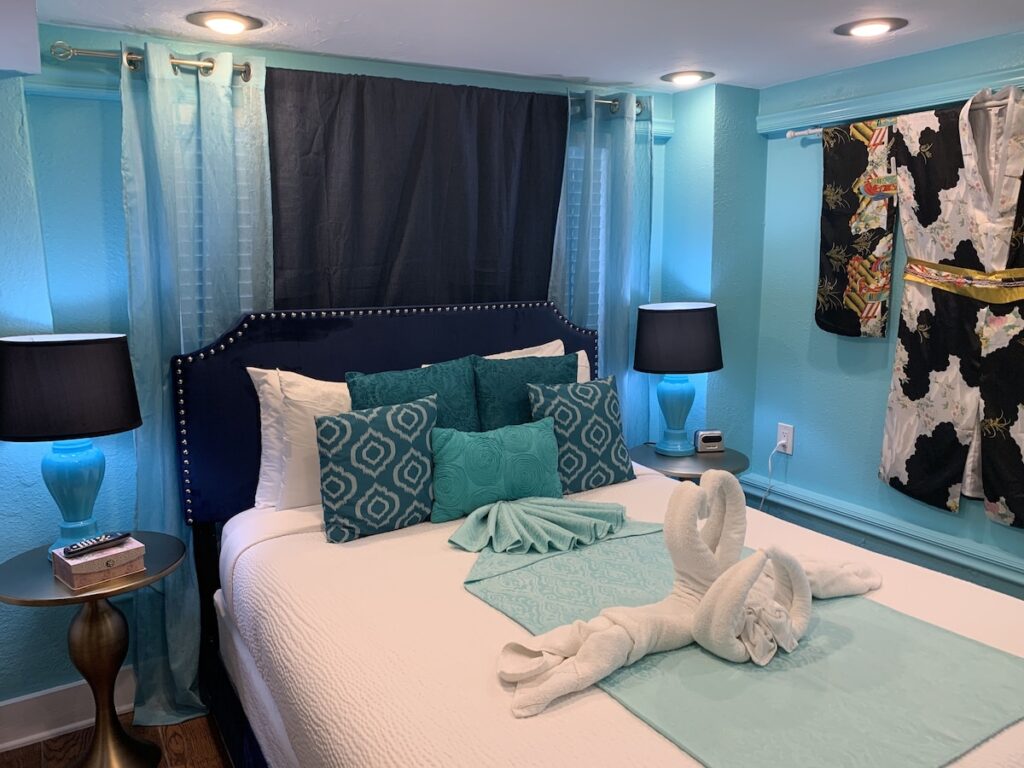 Peace & Plenty Inn Bed & Breakfast - Image 4