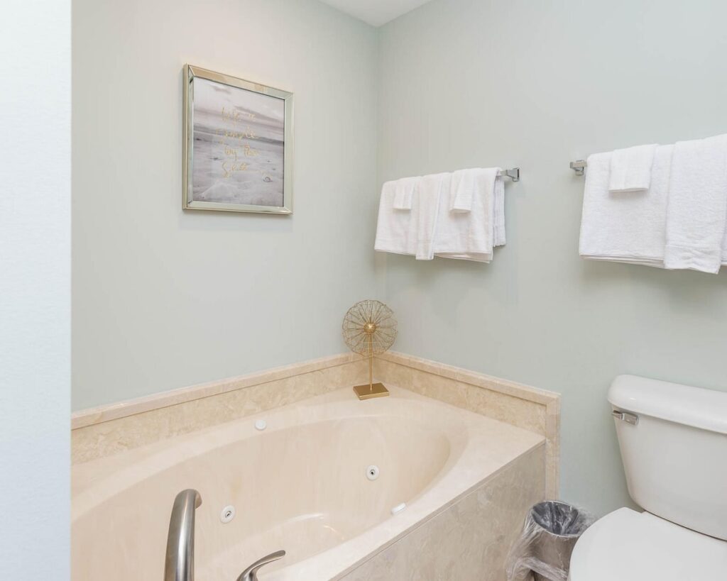 Phoenix Orange Beach by Brett/Robinson Vacations - Image 1