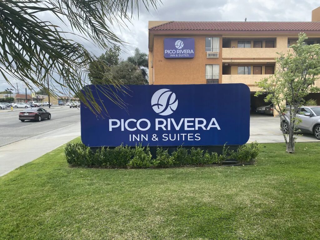 Pico Rivera Inn and Suites - Image 3