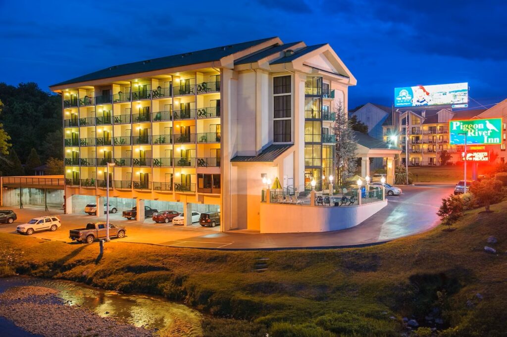 Pigeon River Inn - Image 3