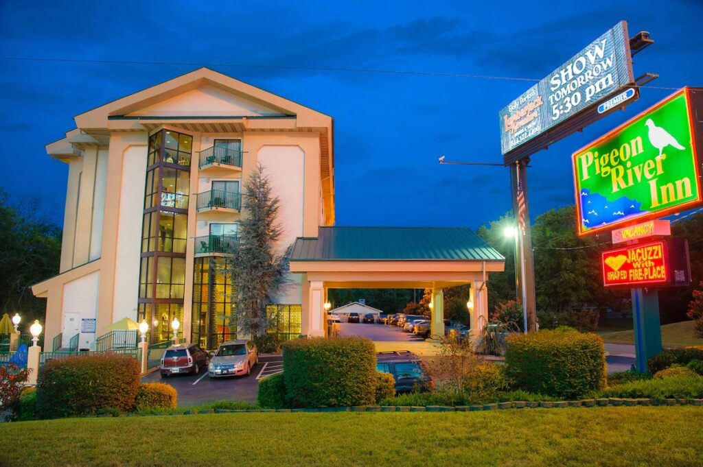 Pigeon River Inn - Image 4