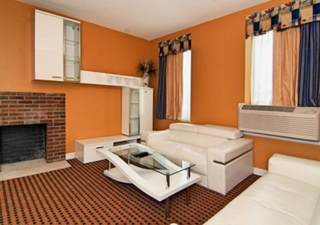 Prince Hotel - Image 2