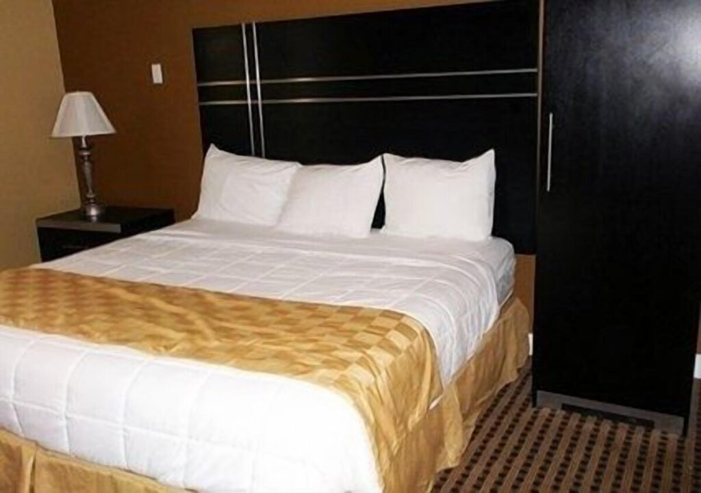 Prince Hotel - Image 1