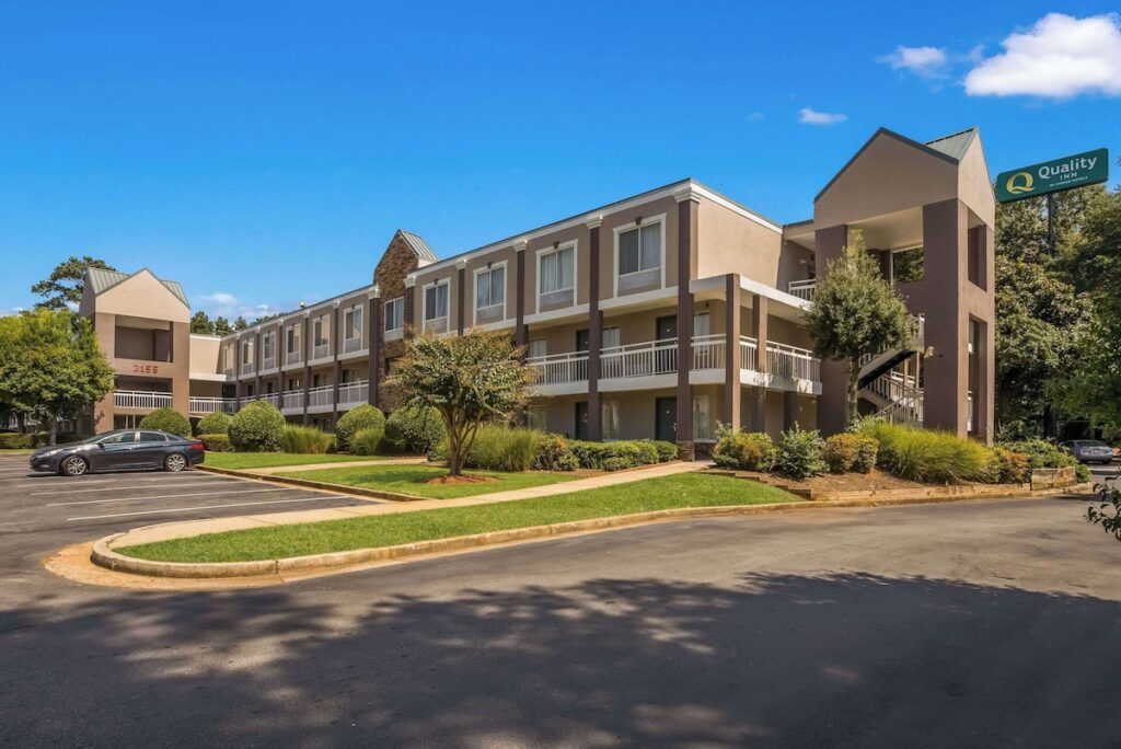 Quality Inn Atlanta Northlake - Image 5