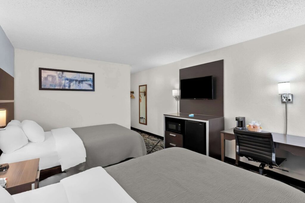 Quality Inn Atlanta Northlake - Image 3
