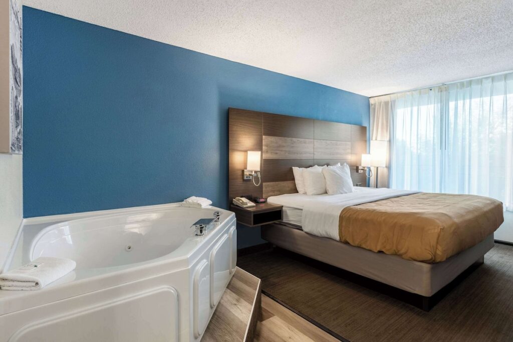 Quality Inn Branson On the Strip - Image 3