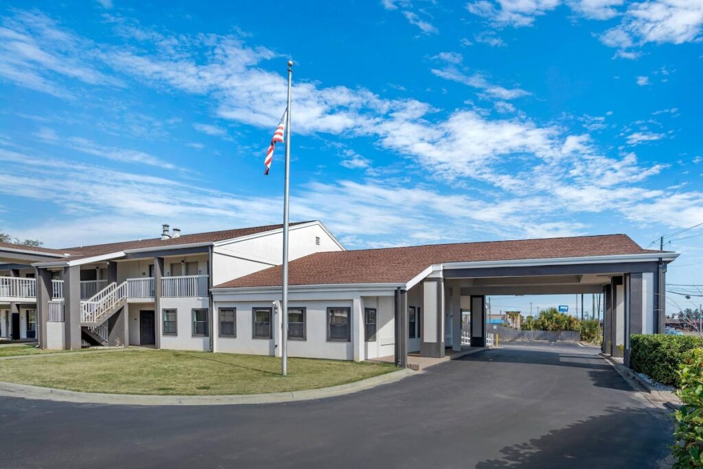 Quality Inn & Conference Center - Image 4