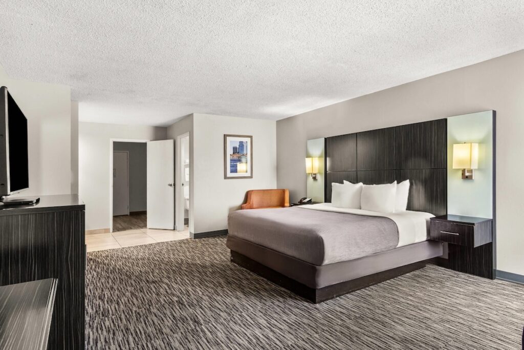 Quality Inn Jacksonville – Orange Park near Naval Air Station - Image 4