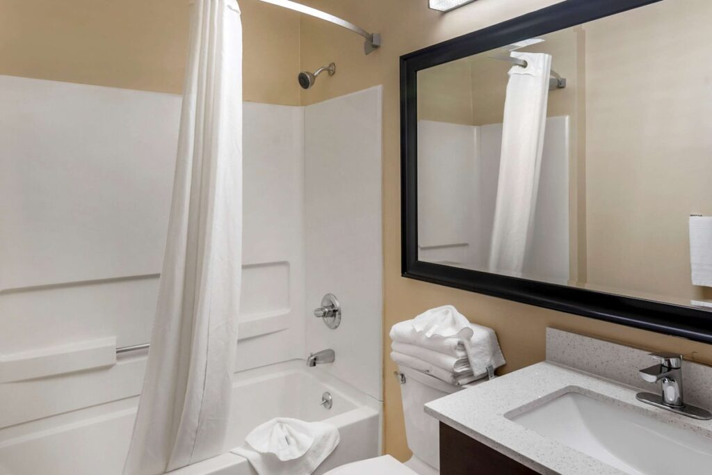 Quality Inn Overland Park Kansas City - Image 1
