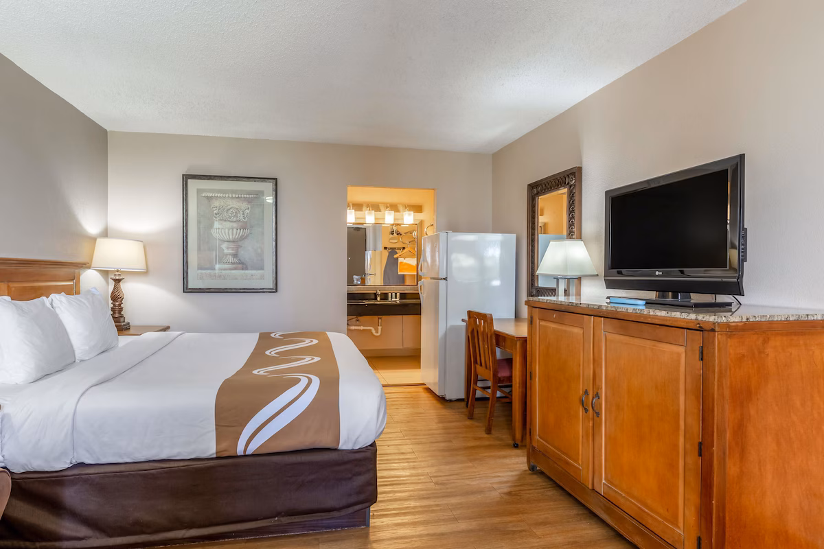 Quality Inn Pasadena – Houston East - Image 3