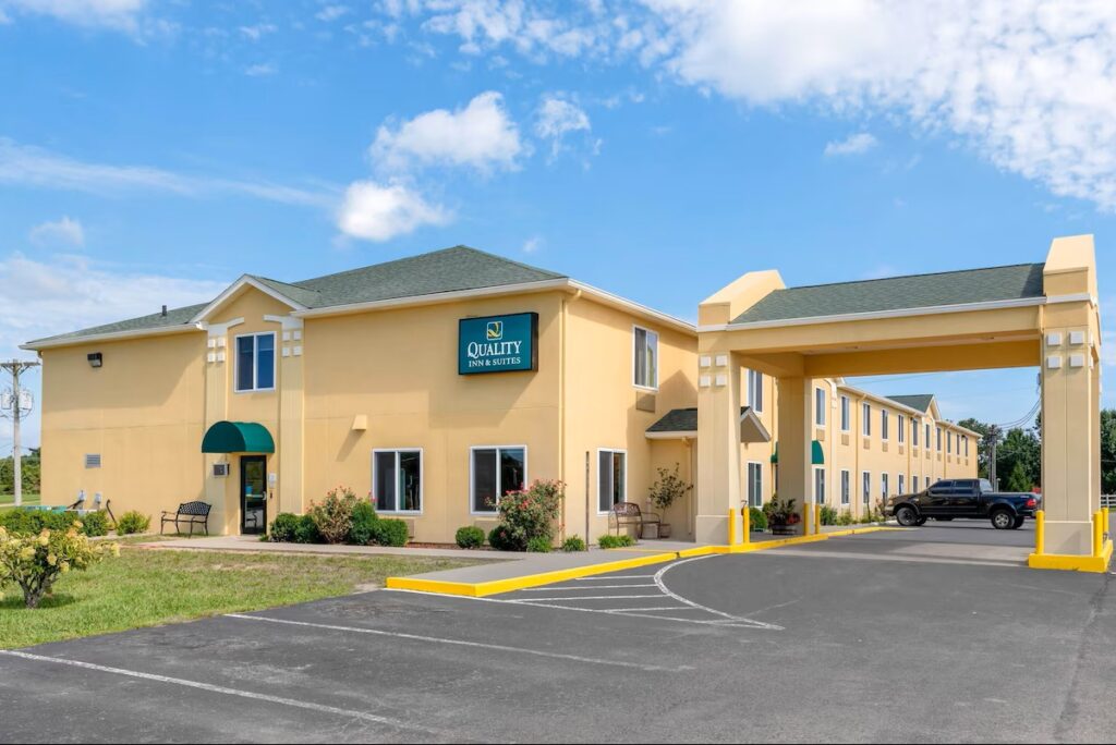 Quality Inn & Suites Brandenburg – Fort Knox - Image 2