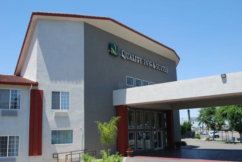 Quality Inn & Suites Fresno Northwest - Image 2