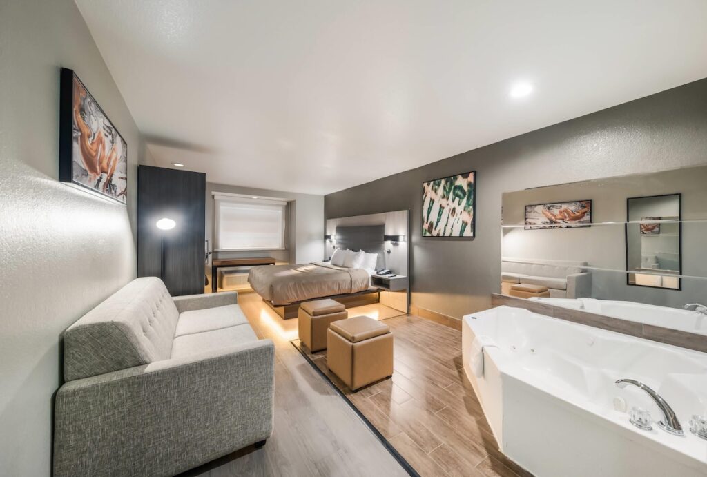 Quality Inn & Suites North Mesquite I-30 - Image 1