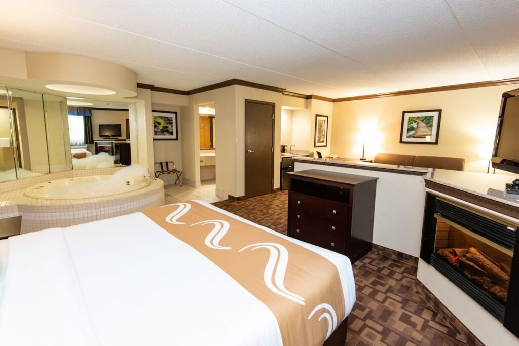 Quality Inn & Suites Quakertown – Allentown - Image 4