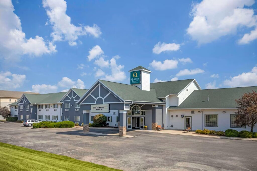 Quality Inn & Suites Stoughton – Madison South - Image 2