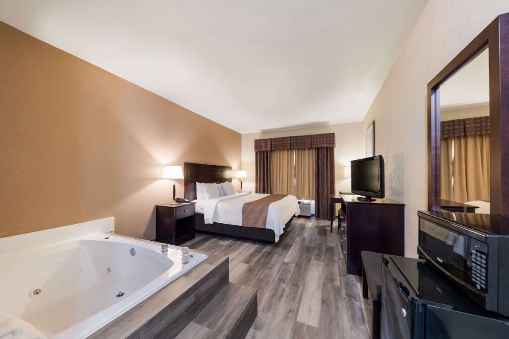 Quality Inn & Suites Terrell