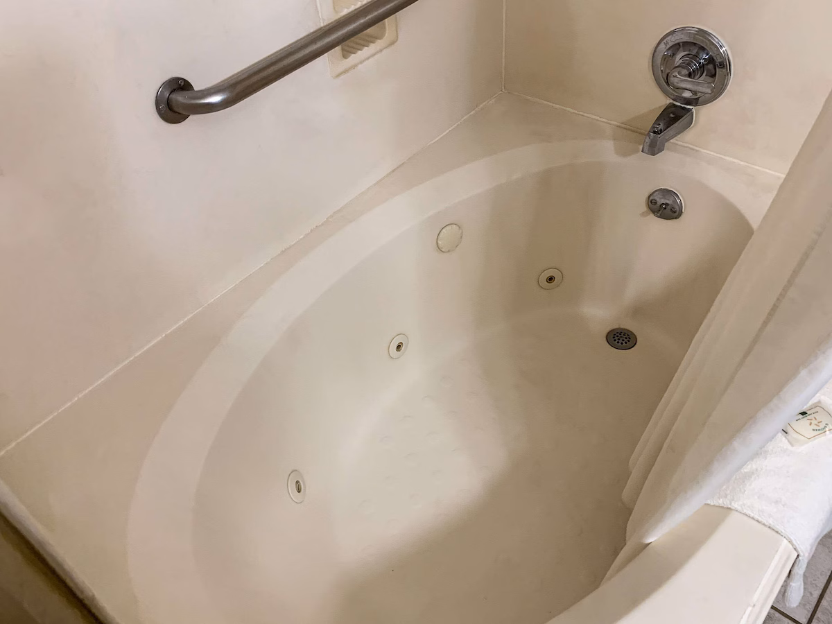 Quality Suites Houston NW Cy-Fair - Image 1