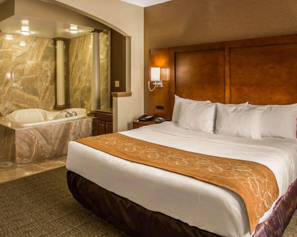 Quality Suites Midland North Loop 250 - Image 1