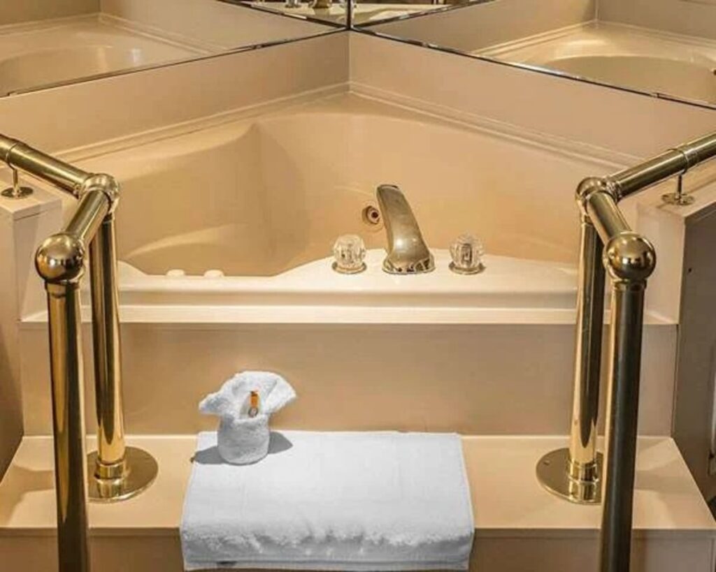 Quality inn & Suites Cincinnati I-275 - Image 1