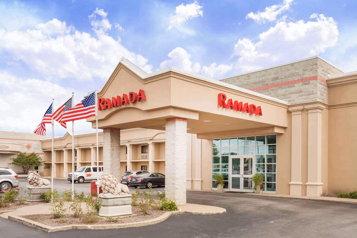 Ramada Hotel & Conference Center by Wyndham Hammond - Image 2
