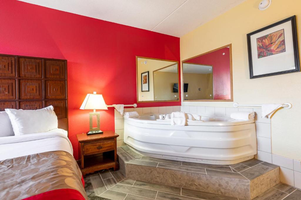 Ramada by Wyndham Columbus North