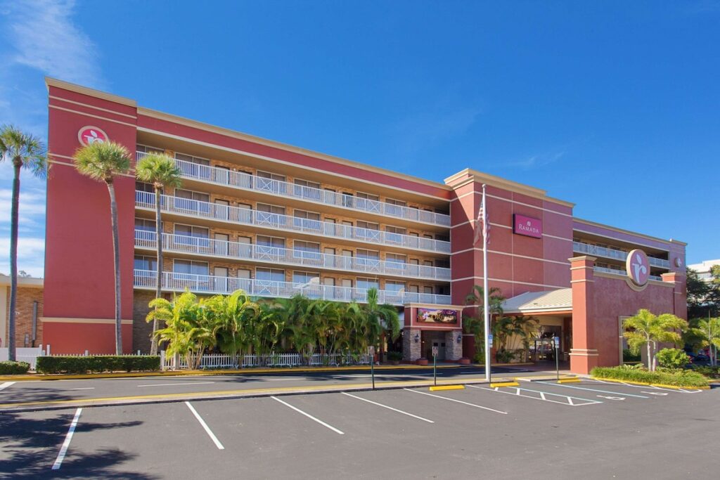 Ramada by Wyndham Tampa Westshore Airport South - Image 3