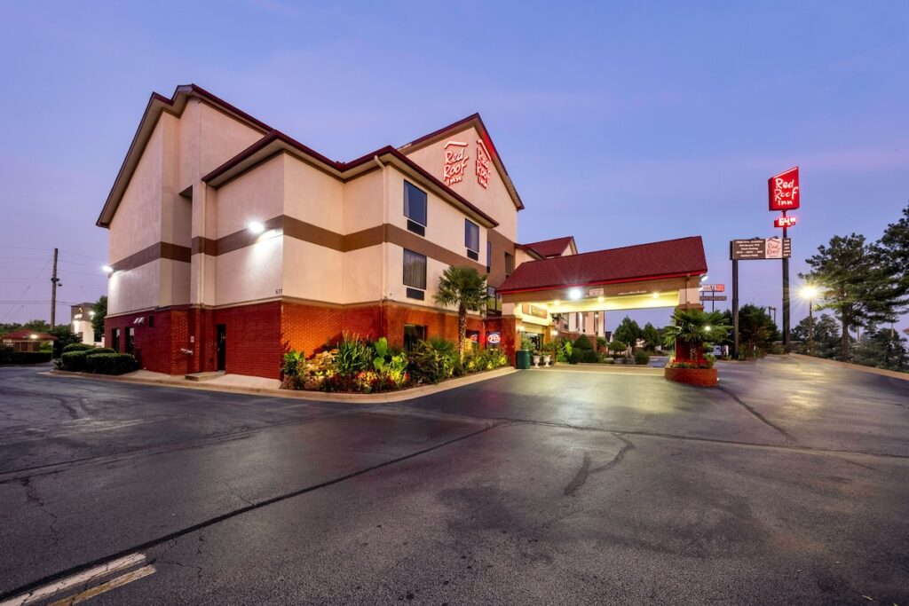 Red Roof Inn Atlanta Southeast – Stockbridge - Image 5